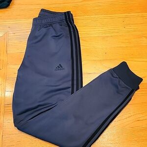 Men's Small Adidas Running/Soccer Pant with Drawstring waist